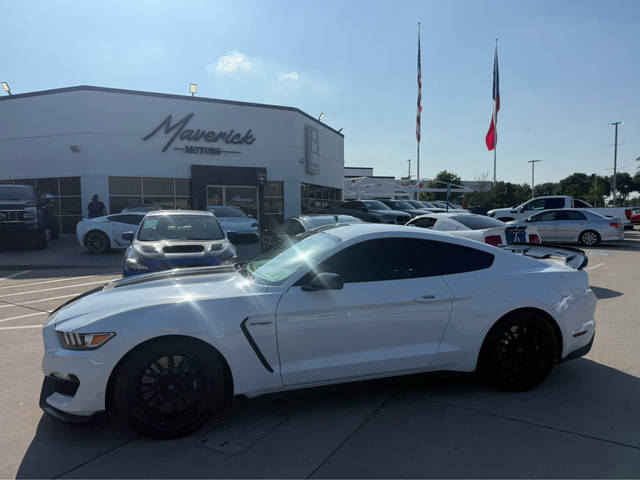 2019 Ford Mustang Shelby GT350 RWD photo