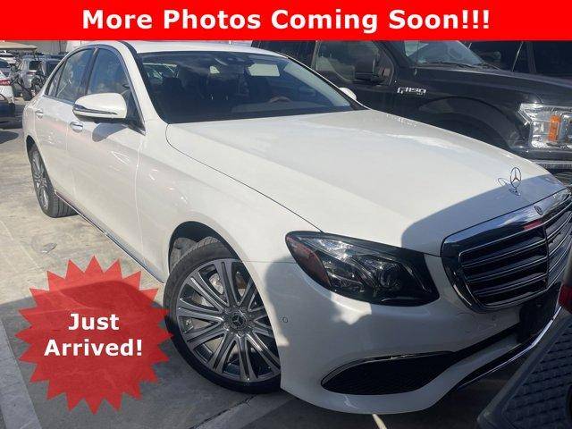 2019 Mercedes-Benz E-Class E 300 RWD photo