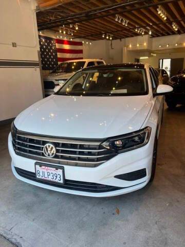 2019 Volkswagen Jetta SEL FWD photo