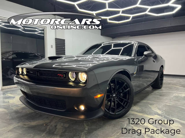 2019 Dodge Challenger R/T Scat Pack RWD photo