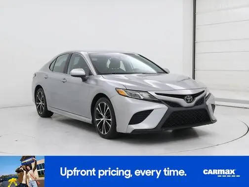 2019 Toyota Camry SE FWD photo