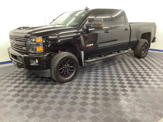 2019 Chevrolet Silverado 2500HD LTZ 4WD photo