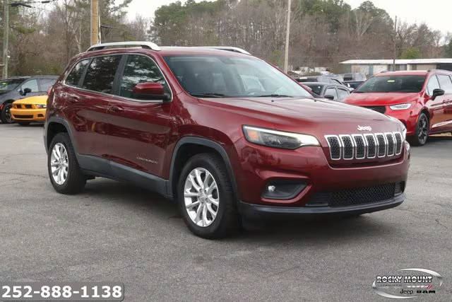 2019 Jeep Cherokee Latitude FWD photo