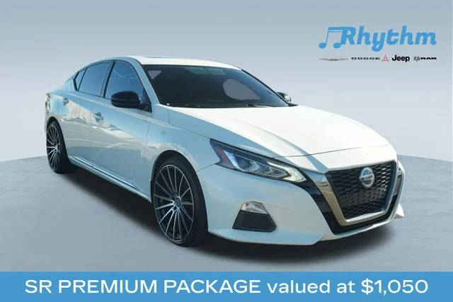 2019 Nissan Altima 2.5 SR FWD photo