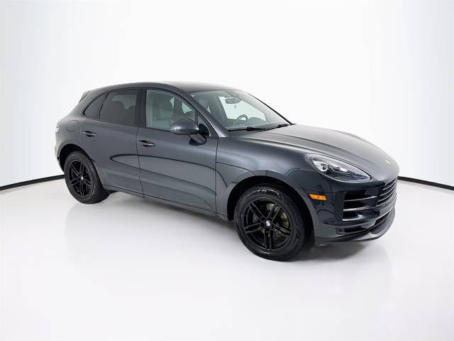 2019 Porsche Macan AWD photo