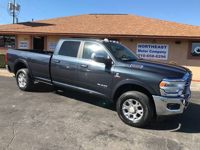 2019 Ram 3500 Laramie 4WD photo