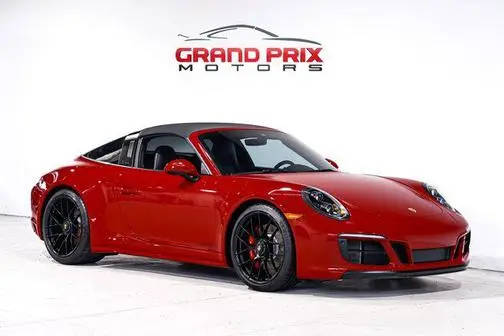 2019 Porsche 911 4 GTS AWD photo