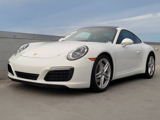 2019 Porsche 911 Carrera RWD photo