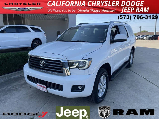 2018 Toyota Sequoia SR5 4WD photo