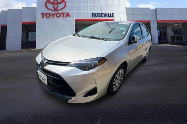 2017 Toyota Corolla LE FWD photo