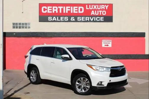 2015 Toyota Highlander LE Plus AWD photo