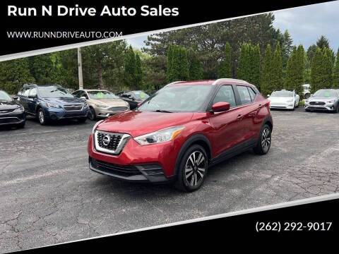 2019 Nissan Kicks SV FWD photo