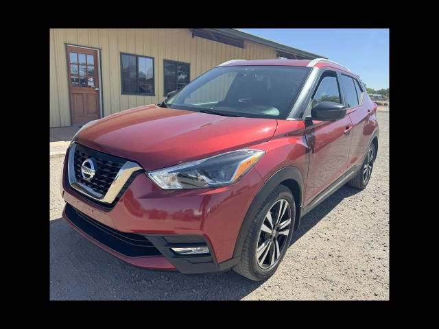 2019 Nissan Kicks SR FWD photo