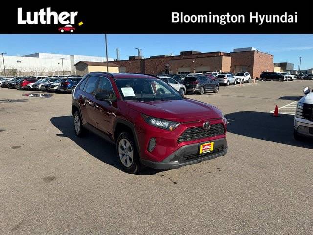 2019 Toyota RAV4 LE AWD photo