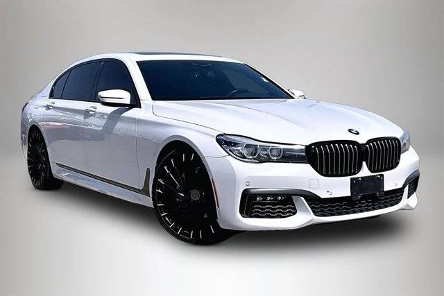 2019 BMW 7 Series 740i RWD photo