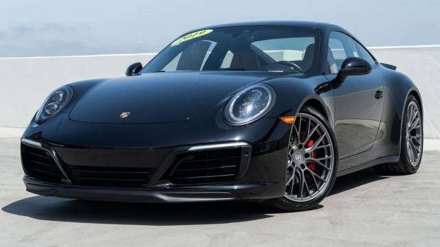 2019 Porsche 911 Carrera 4S AWD photo