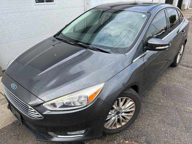 2018 Ford Focus Titanium FWD photo