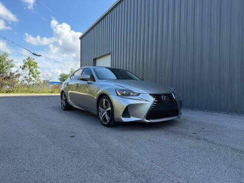 2018 Lexus IS IS 300 RWD photo