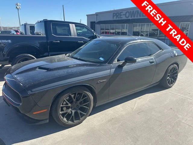 2016 Dodge Challenger R/T Plus RWD photo