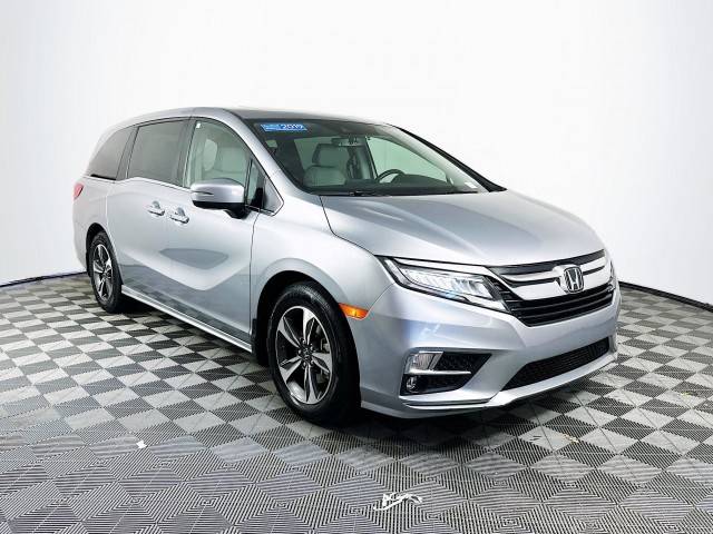 2019 Honda Odyssey Touring FWD photo