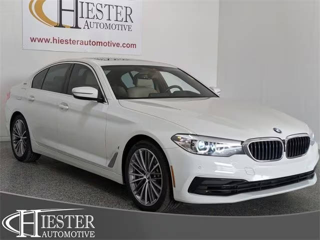 2019 BMW 5 Series 530e iPerformance RWD photo