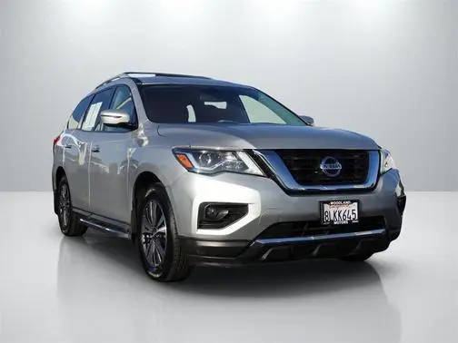 2019 Nissan Pathfinder SV 4WD photo