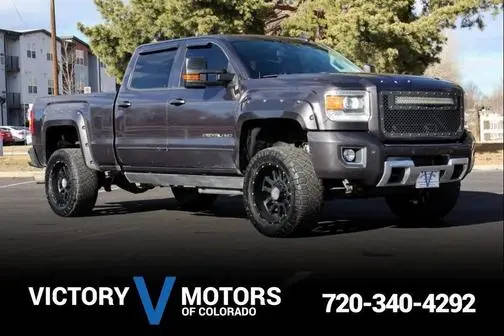 2016 GMC Sierra 2500HD Denali 4WD photo