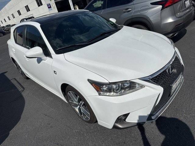 2016 Lexus CT Hybrid FWD photo