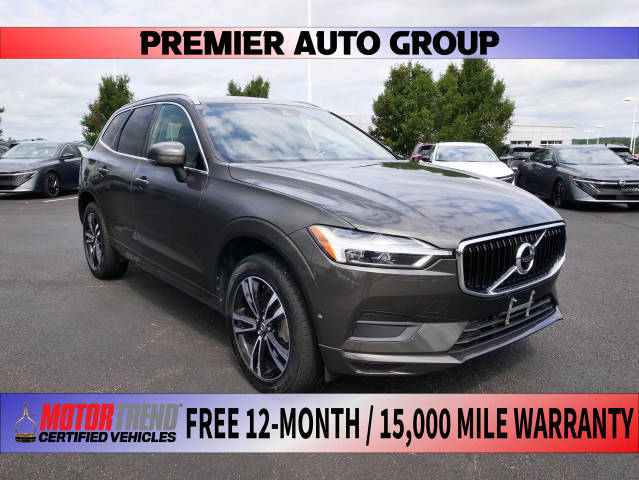 2019 Volvo XC60 Momentum AWD photo