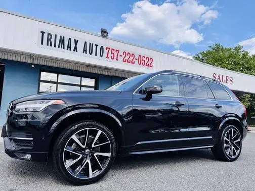 2019 Volvo XC90 Momentum AWD photo