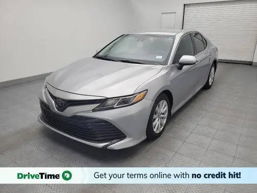2019 Toyota Camry LE FWD photo