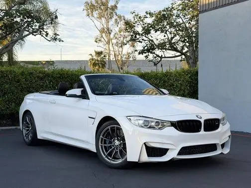 2015 BMW M4 RWD photo