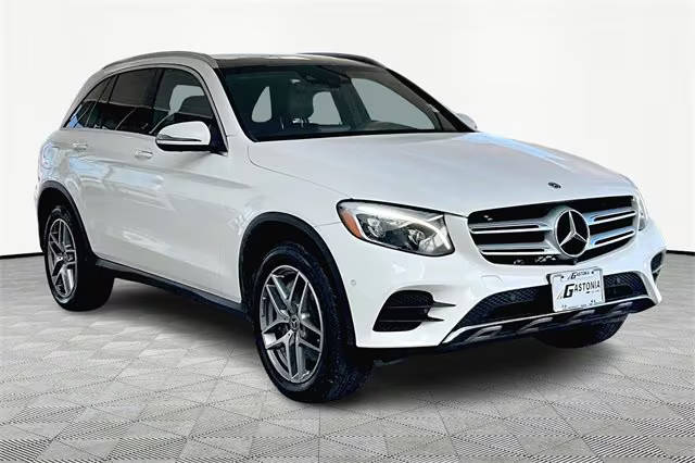 2019 Mercedes-Benz GLC-Class GLC 300 AWD photo