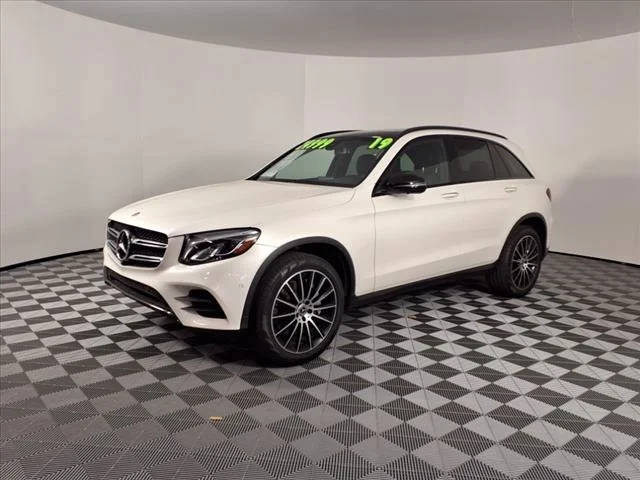 2019 Mercedes-Benz GLC-Class GLC 300 RWD photo