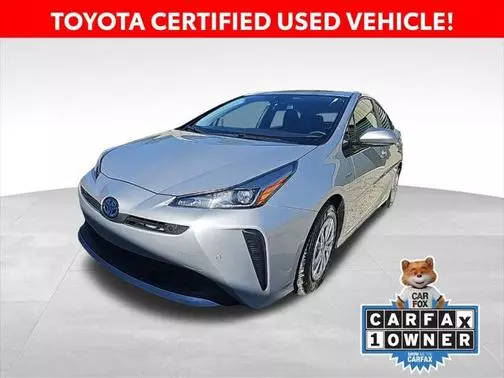 2019 Toyota Prius LE FWD photo