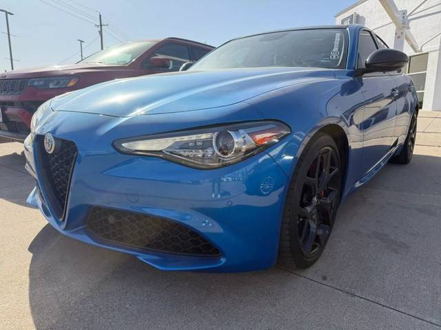 2019 Alfa Romeo Giulia Ti RWD photo