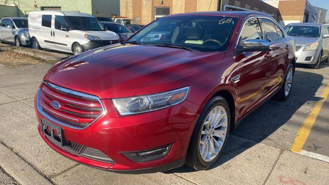 2018 Ford Taurus Limited FWD photo