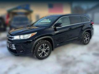 2018 Toyota Highlander Hybrid LE AWD photo