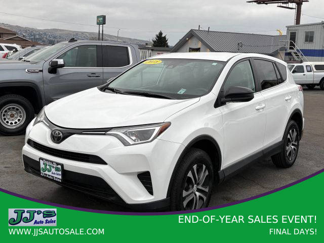 2018 Toyota RAV4 LE AWD photo