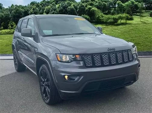 2019 Jeep Grand Cherokee Altitude 4WD photo