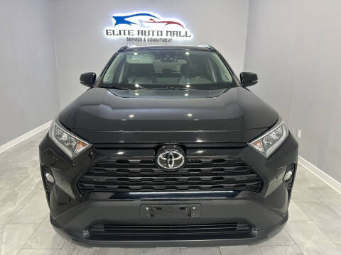 2019 Toyota RAV4 XLE Premium AWD photo