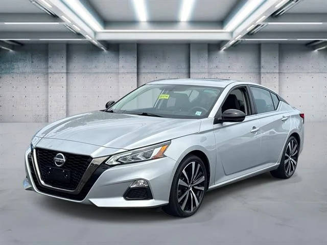 2019 Nissan Altima 2.5 SR FWD photo