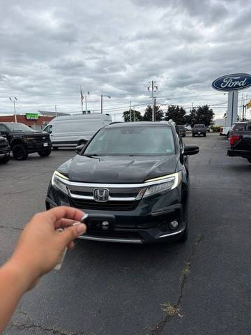 2019 Honda Pilot Touring 7-Passenger AWD photo