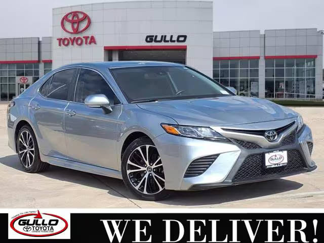 2019 Toyota Camry SE FWD photo