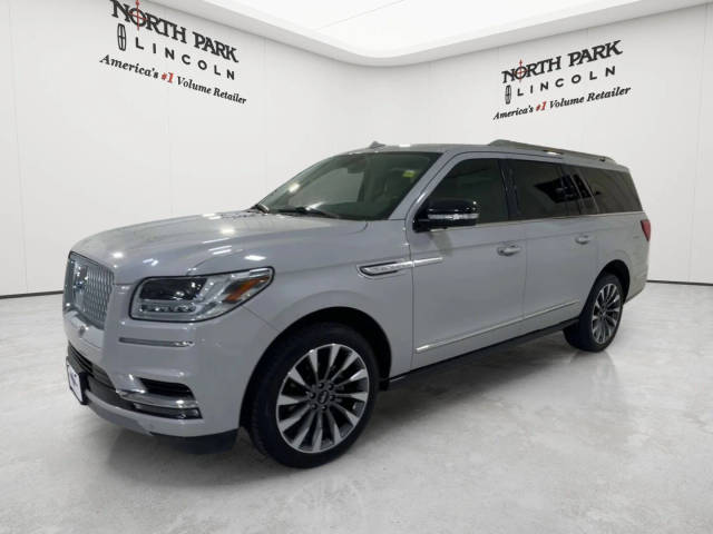 2019 Lincoln Navigator L Select RWD photo