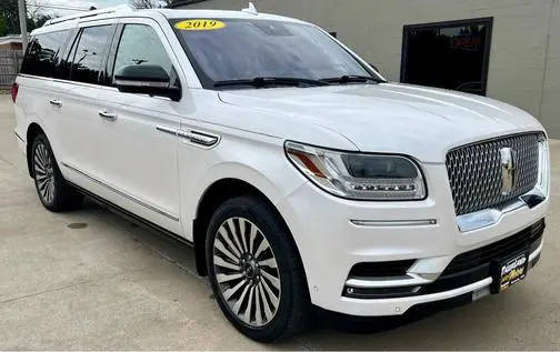 2019 Lincoln Navigator L Reserve 4WD photo