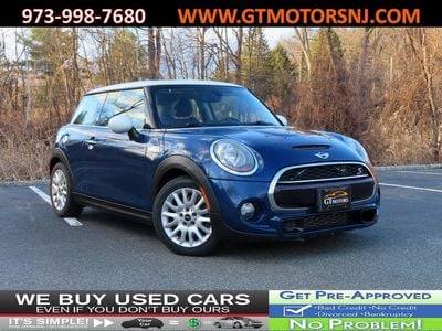 2015 MINI Hardtop 2 Door S FWD photo