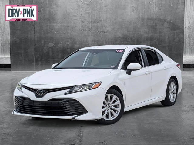 2019 Toyota Camry LE FWD photo