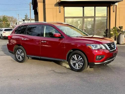 2018 Nissan Pathfinder SV 4WD photo