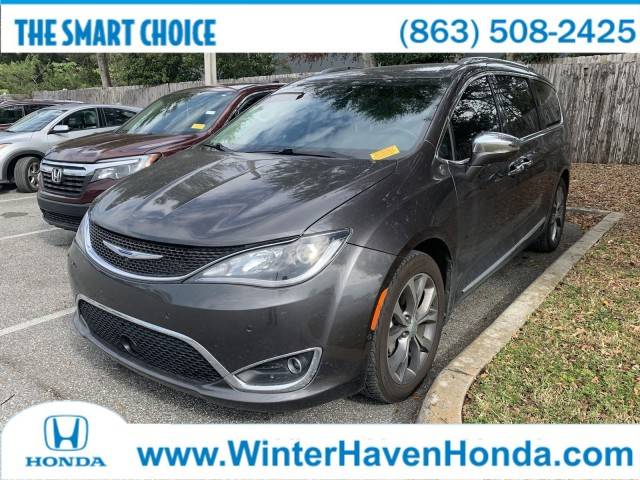 2019 Chrysler Pacifica Minivan Limited FWD photo